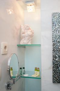 Ένα μπάνιο στο Maya Con Dios Apartment