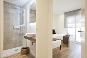 A bathroom at Sitges Group Calm Beach Még 37 kép