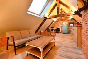 Χώρος καθιστικού στο LOFT SOUS LES COMBLES - LOFT UNDER THE RAFTER