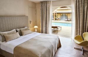 Кровать или кровати в номере Villa Cosy, hotel & spa