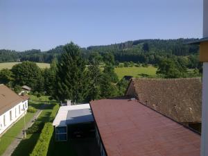 Imagen de la galería de Hotel Hradec, en Mlázovice