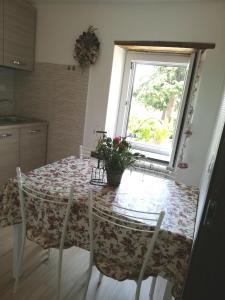 A kitchen or kitchenette at Alloggio Turistico Civico 4