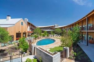 Gallery image of Lone Star Court, by Valencia Hotel Collection in Austin