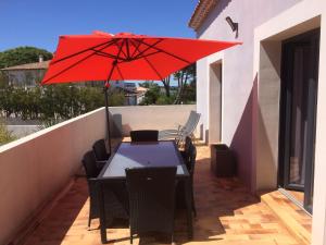 Balkón nebo terasa v ubytování 13 rue de la pyramide Bel Appartement