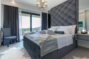 Posteľ alebo postele v izbe v ubytovaní Exclusive Villa Mative + 37 fotografií
