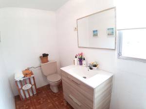 Et badeværelse på Casa MAREIRA - VACACIONES en el mar