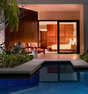 Bazén v ubytování Nobu Hotel Los Cabos nebo v jeho okolí