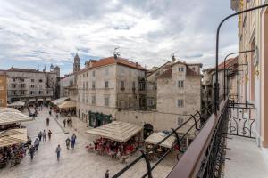 Výhľad na mesto Split alebo výhľad na mesto priamo z penziónu