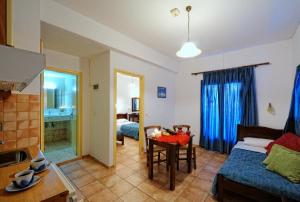 Foto da galeria de Aegean Sky Hotel-Suites em Malia