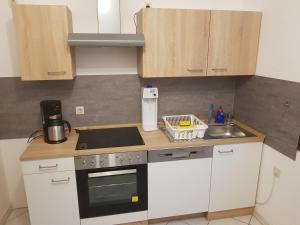 Küche/Küchenzeile in der Unterkunft Ferienwohnung Hampel