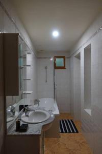 Koupelna v ubytování Maison du Buis doré