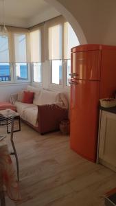 A kitchen or kitchenette at Blue Island
