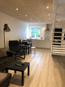 Hedegaard Holiday Apartments的休息区