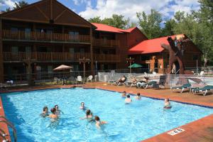 Gallery image of Log Cabins at Meadowbrook Resort in Wisconsin Dells