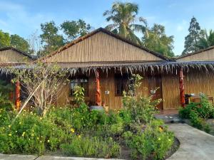 ヴィンロンにあるmekong riverside homestayのギャラリーの写真