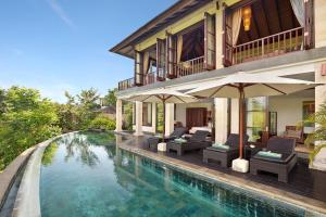 Swimmingpoolen hos eller tæt på Gending Kedis Luxury Villas & Spa Estate