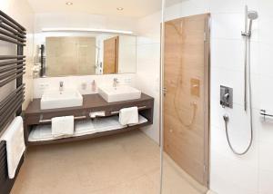 Kúpeľňa v ubytovaní Tarlack Appartements Hütten 34