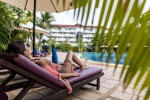 Bazén v ubytování Angkor Century Resort & Spa nebo v jeho okolí