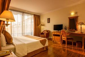TV a/nebo společenská místnost v ubytování Angkor Century Resort & Spa