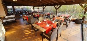 Restaurace v ubytování Apartments Jadranka