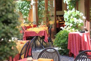 Restoran või mõni muu söögikoht majutusasutuses Albergo Antica Locanda