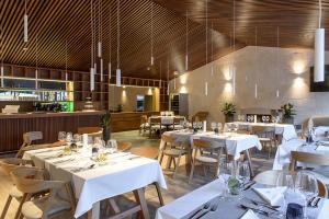 Hotel Gradska Cetinje餐厅或其他用餐的地方