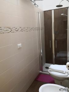 Ένα μπάνιο στο Vele Bianche Cosy Home con terrazza