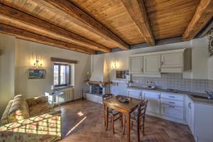 A cozinha ou kitchenette de Borgotufi Albergo Diffuso