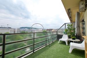 A balcony or terrace at Standard Apartment by Hi5 - Incredible view with terrace