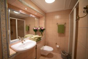 Koupelna v ubytování Holiday Village Kukkapää + 47 fotografií