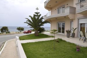 Το κτήριο όπου στεγάζεται  το διαμέρισμα
