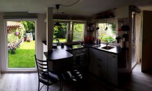 Kuchyň nebo kuchyňský kout v ubytování Arthouse Apartment 2