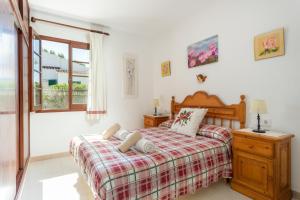 Gallery image of Villa BON SOL in Cala'n Bosch