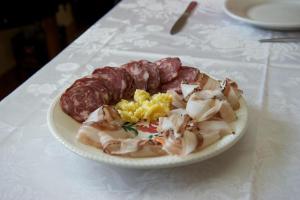Gallery image of Agriturismo La Chabranda in Pomaretto