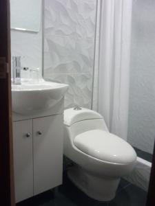 Koupelna v ubytování Mística Boutique Hotel + 32 fotografií