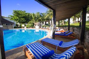 Piscina di Hotel Dos Playas Faranda Cancún o nelle vicinanze