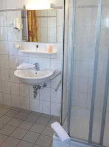 Koupelna v ubytování Hotel Wetterau - Self-Check-In