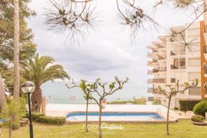 Bazén v ubytování Apartamento Salou Vistas Mar - Piscina nebo v jeho okolí