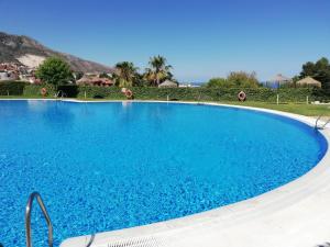 The swimming pool at or close to Benalmarina Sea View Apartments