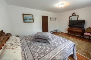 Fotografie z fotogalerie ubytování Pensiunea SARRA v destinaci Eşelniţa