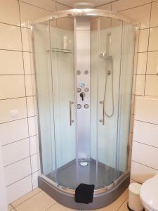 Een badkamer bij SUNSHINE Apartments Rust-Ringsheim