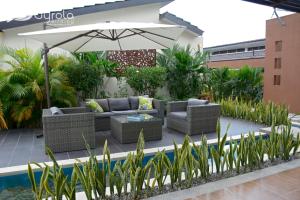 Posezení v ubytování Gyrola Birding Hotel Boutique