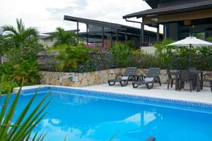 Bazén v ubytování Gyrola Birding Hotel Boutique nebo v jeho okolí