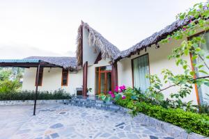 Foto da galeria de Hamya Hotsprings and Resort em Quang Ngai