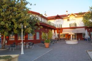 Gallery image of Hotel Mitra Crisálida in Cabra