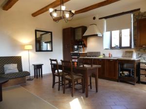 A kitchen or kitchenette at Buchere Ville