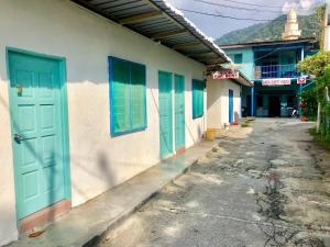 Gallery image of Baba's Guest House By The Sea in Batu Ferringhi