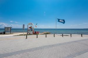 A general sea view or a sea view taken from the country house