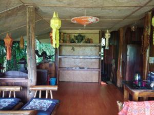 Istumisnurk majutusasutuses Baan Suan Jantra Home Stay