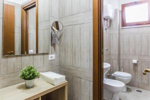 A bathroom at Palazzo Archeo